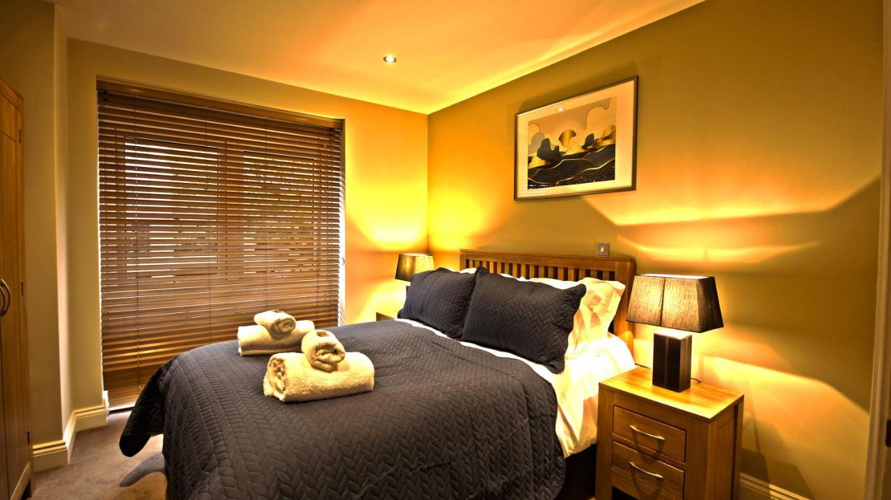 Superb City Center 1 Or 2 Bedroom Apts King Bed Саутгемптон Екстер'єр фото